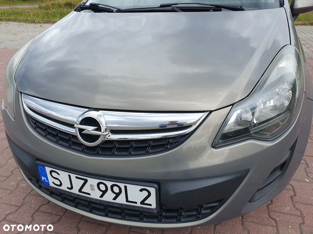 Opel Corsa 1.2 16V Cosmo - 4