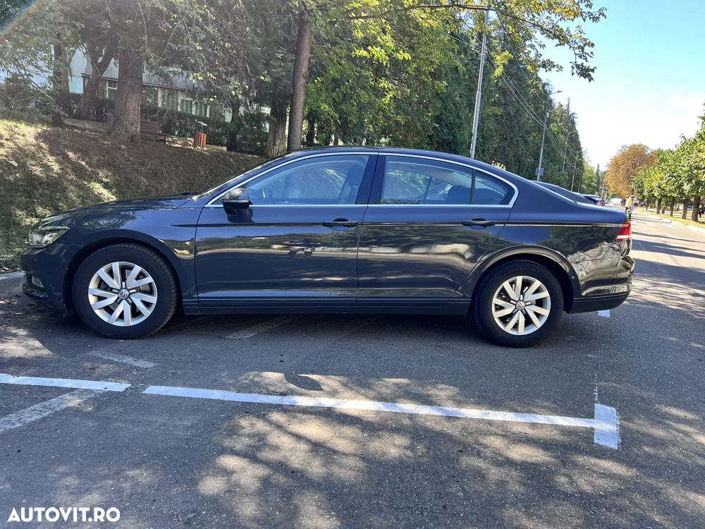 Volkswagen Passat 2.0 TDI DSG Comfortline - 4