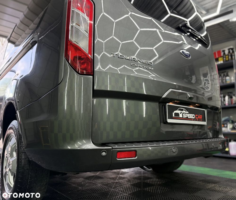 Ford Tourneo Custom 310 L2H1 VA Titanium - 37