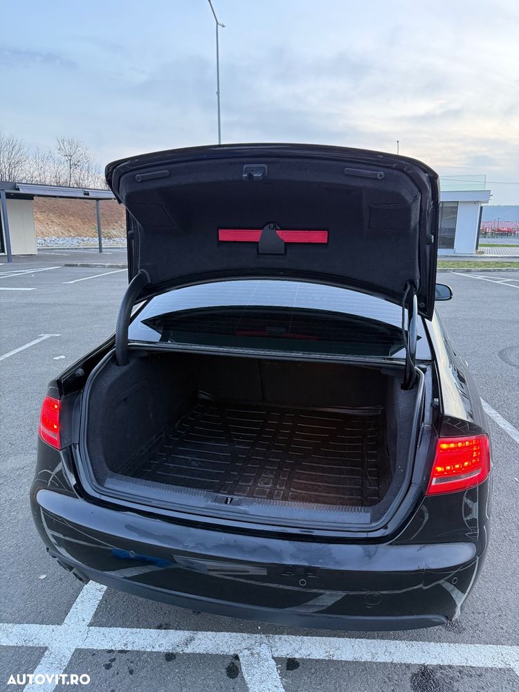 Audi A4 2.0 TDI Multitronic Avant - 23