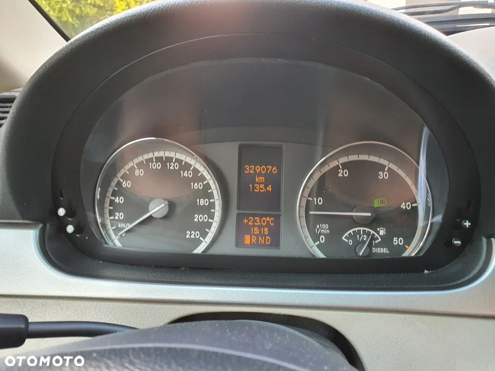 Mercedes-Benz Viano - 12