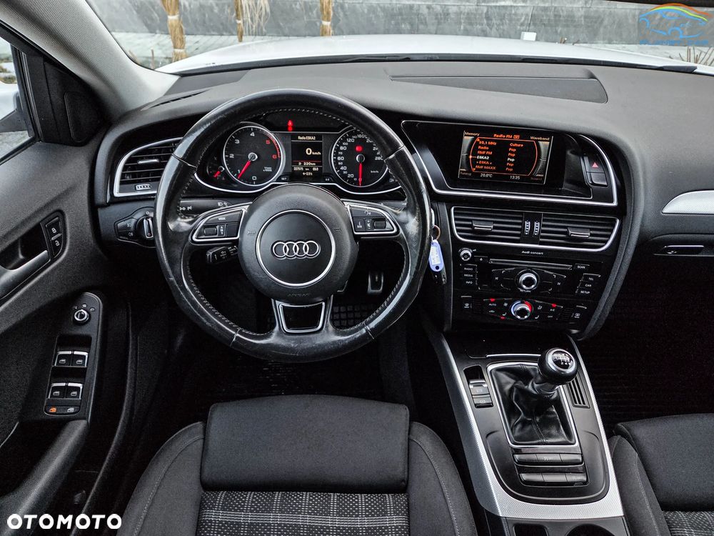 Audi A4 Avant 2.0 TDI DPF clean diesel quattro S line Sportpaket - 20