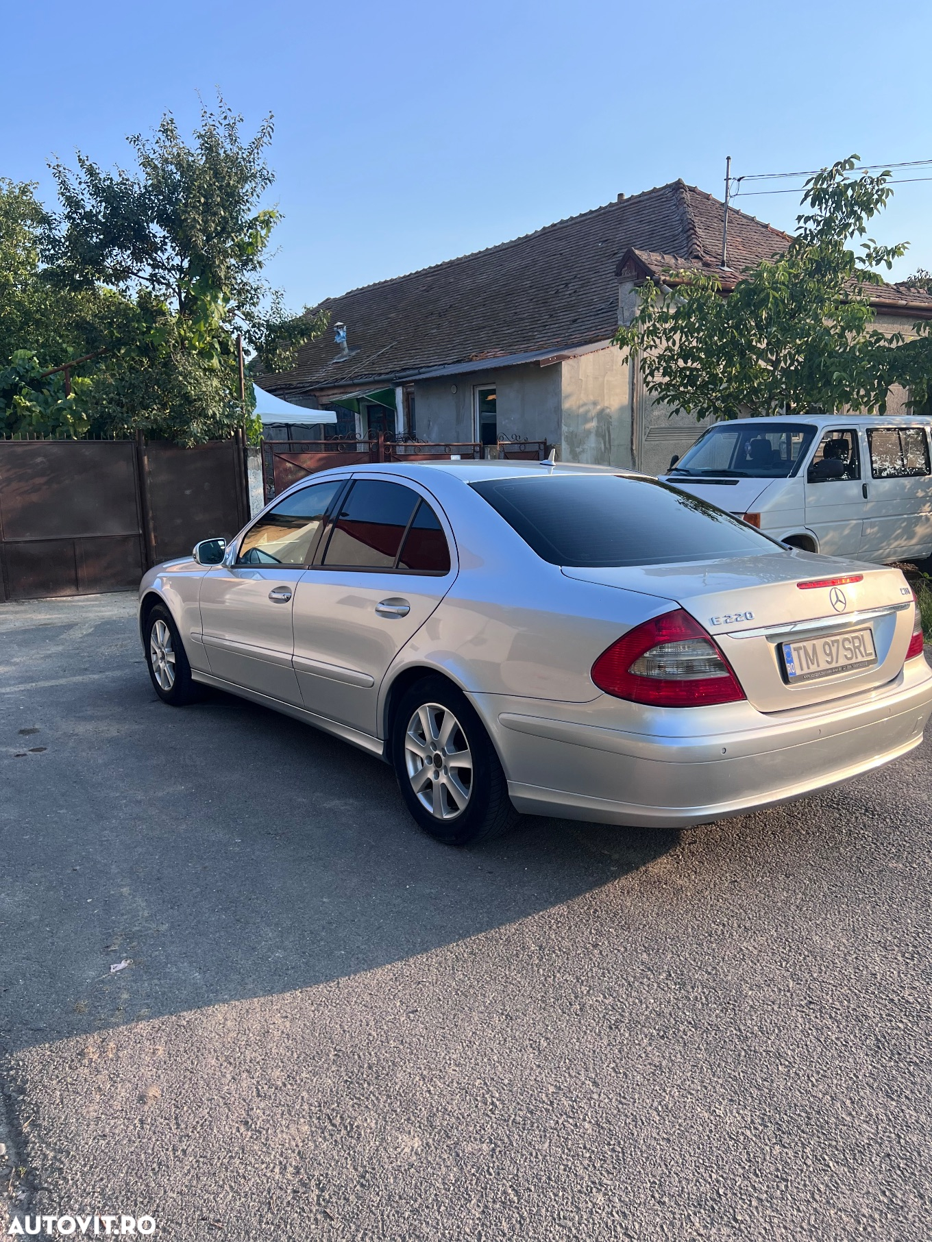 Mercedes-Benz E 220 T CDI Automatik Classic BusinessEDITION - 3
