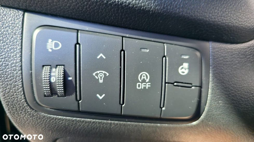 Kia Ceed 1.6 GDI Dream Team Edition - 16