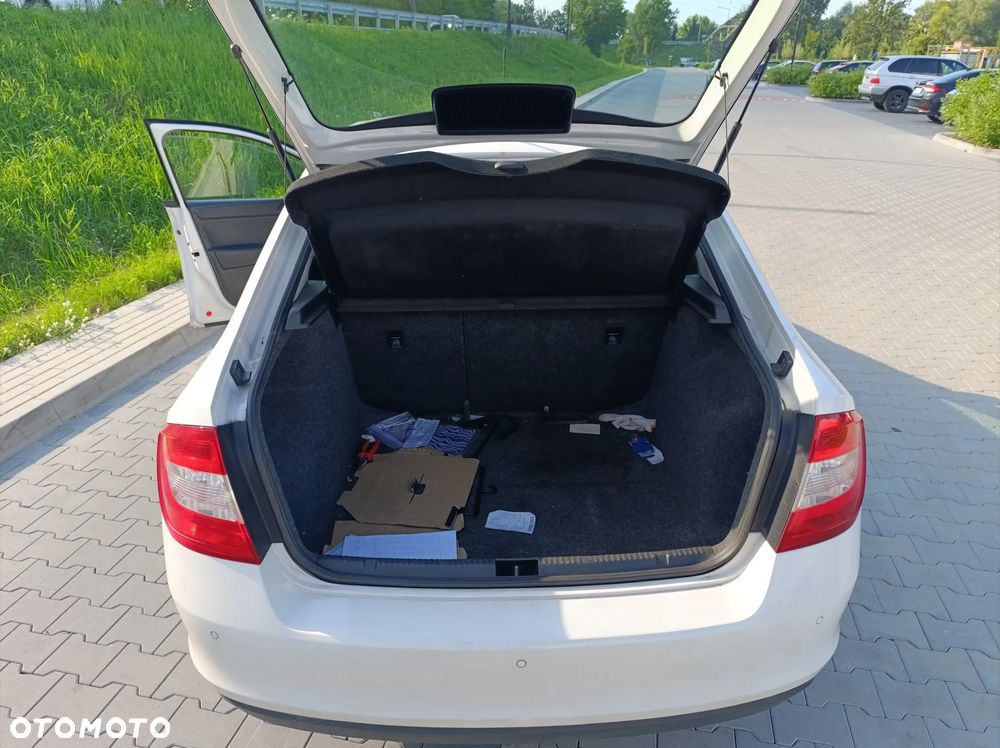 Skoda RAPID 1.2 TSI Ambition Max - 11