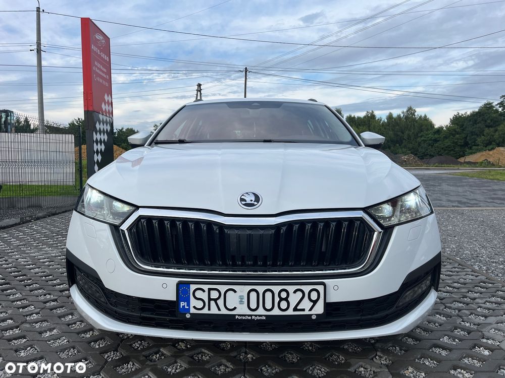 Skoda Octavia Combi 2.0 TDI DSG Exclusive Plus - 4