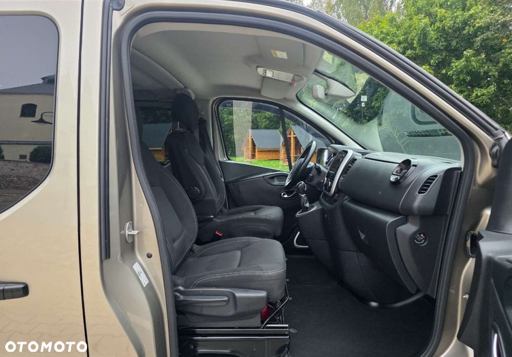 Renault Trafic - 17