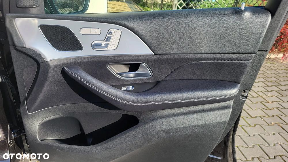 Mercedes-Benz GLE 300 d 4-Matic - 11