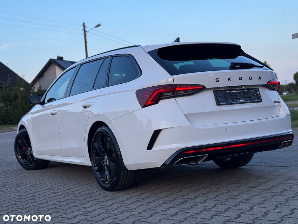 Skoda Octavia 2.0 TDI DSG RS - 13