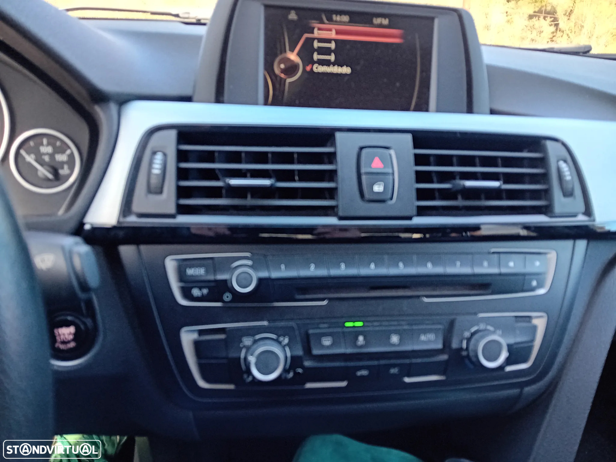 BMW 318 d Line Sport - 9