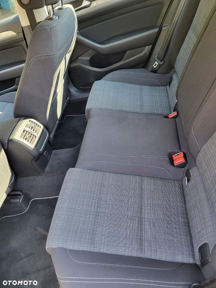 Volkswagen Passat 2.0 TDI EVO Business - 14