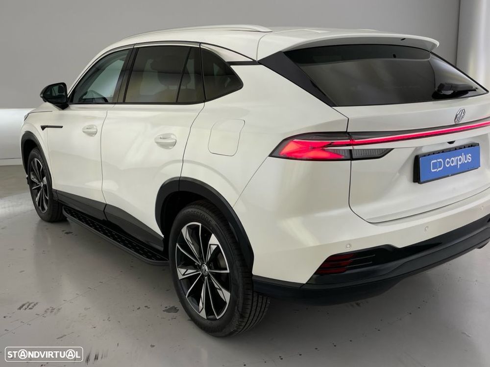 MG HS Luxury - 24