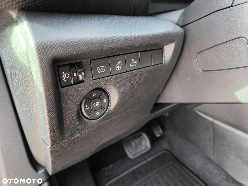 Citroën C4X 1.2 mHEV Max eDCT6 - 12