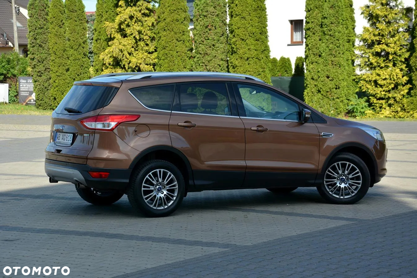 Ford Kuga 1.6 EcoBoost 2x4 Titanium - 12