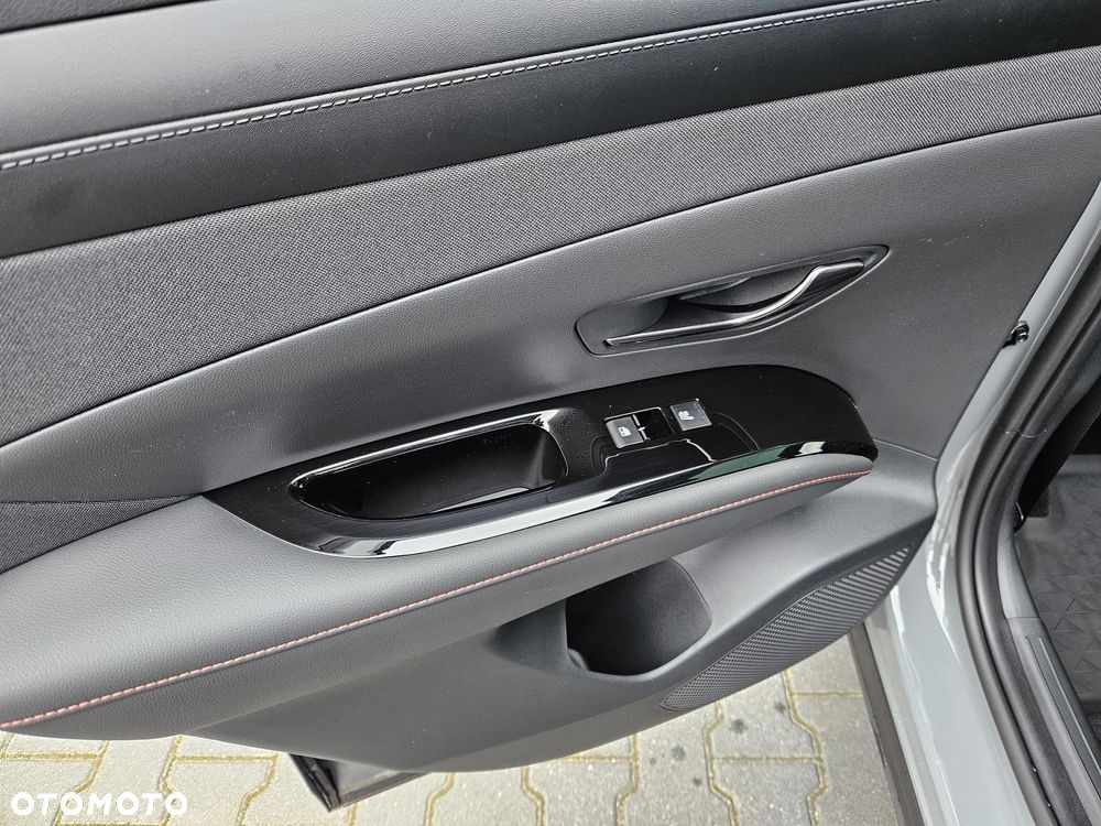 Hyundai Tucson 1.6 T-GDi HEV N-Line 2WD - 14