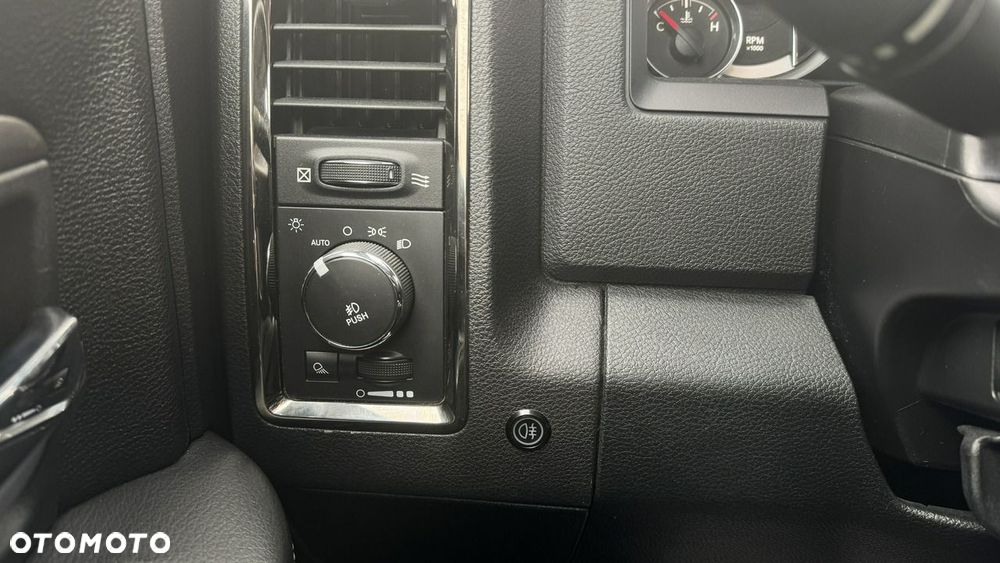 Dodge RAM - 13