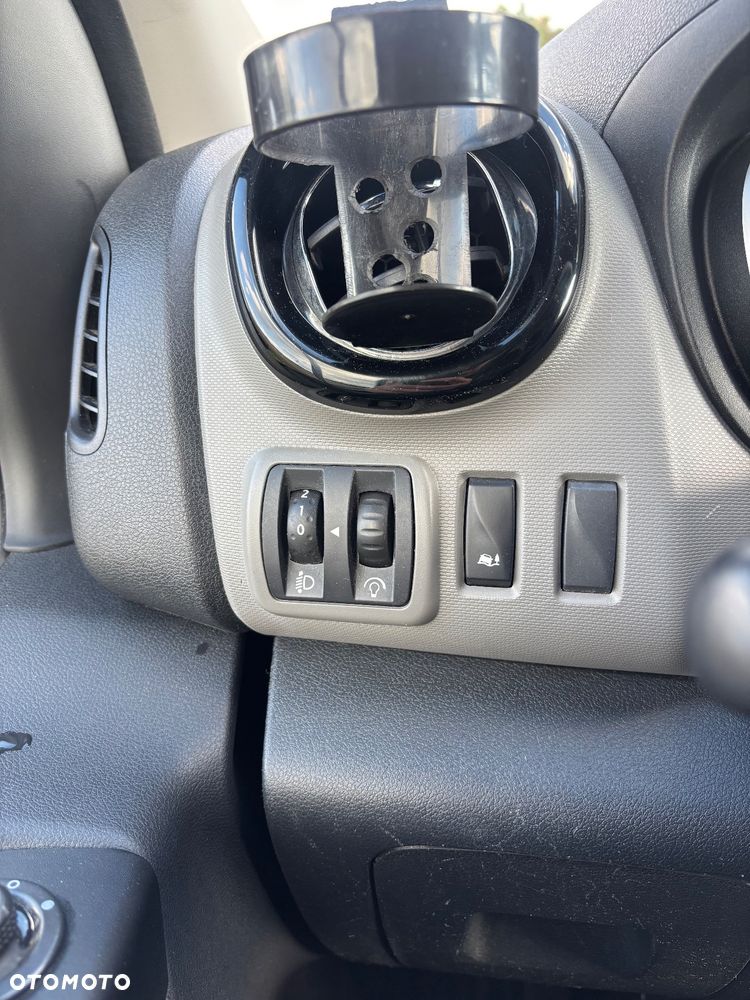 Renault Trafic - 19