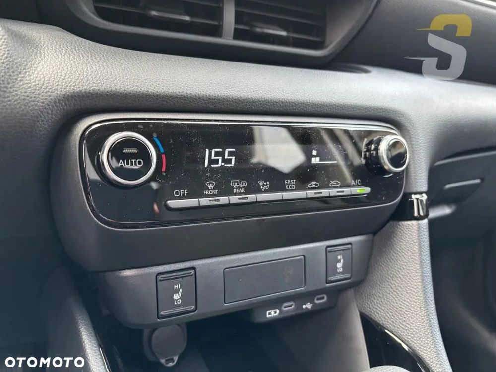 Toyota Yaris Hybrid 1.5 Style - 13