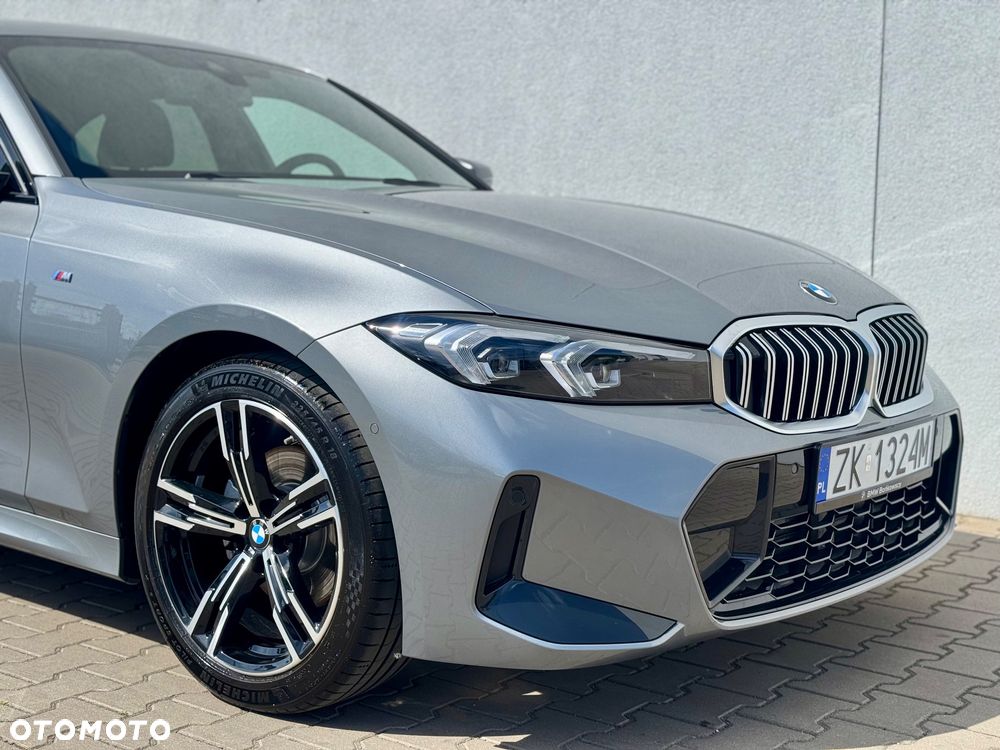 BMW Seria 3 320i M Sport - 9