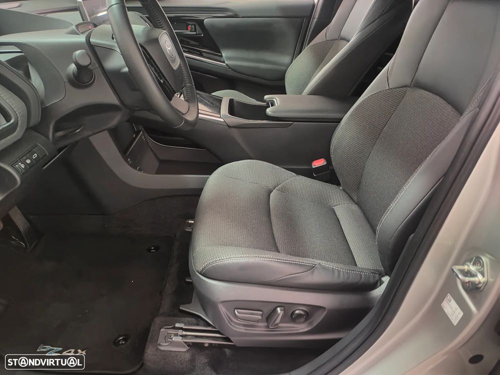 Toyota bZ4X 71,4 kWh Exclusive - 10
