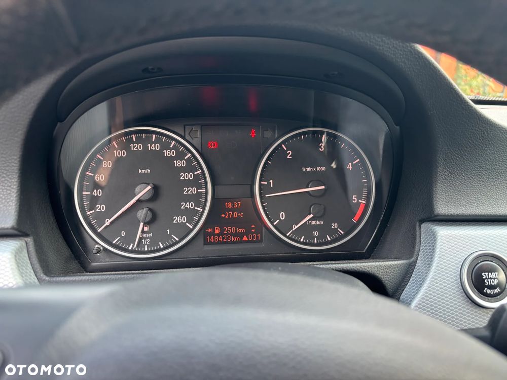 BMW Seria 3 330d - 12