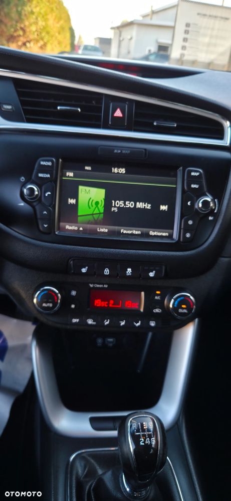 Kia Ceed 1.0 T-GDI 100 OPF Vision - 28