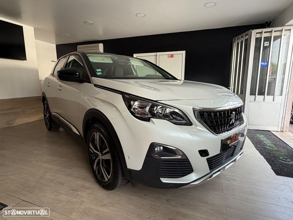 Peugeot 3008 PureTech 130 Stop & Start GPF Allure - 4