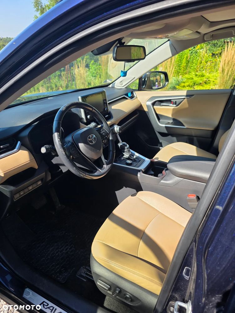 Toyota RAV4 - 13