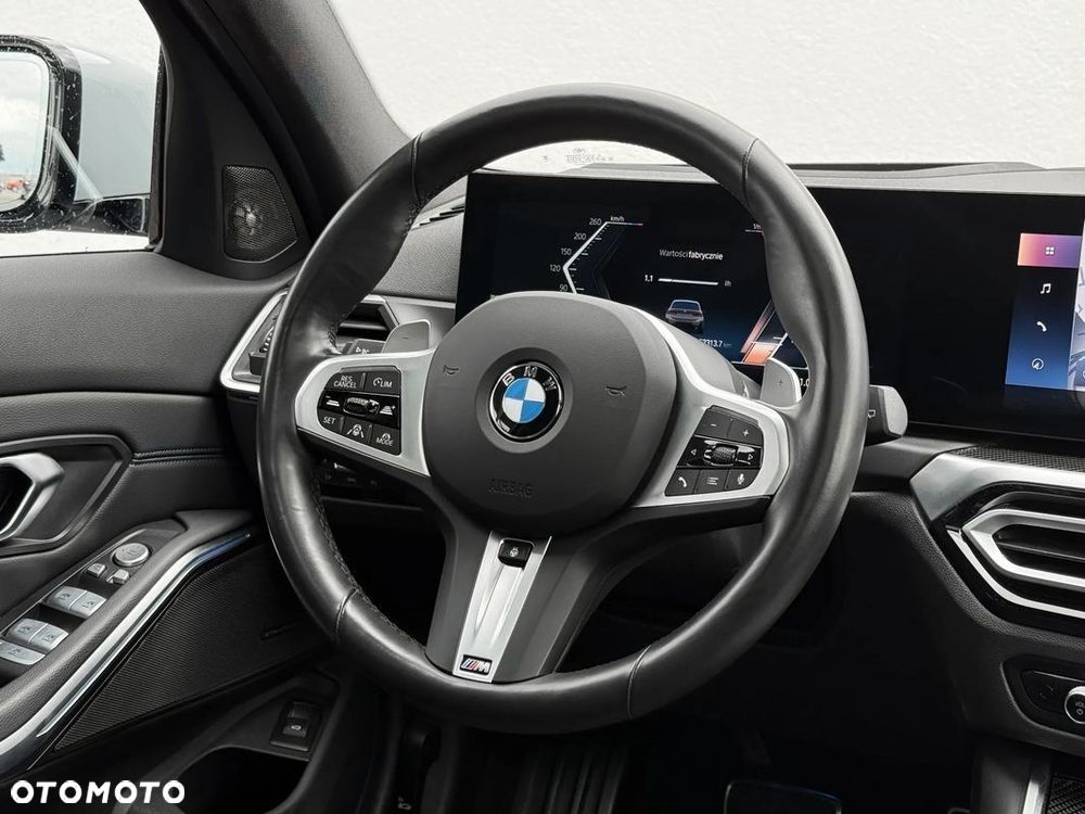 BMW Seria 3 320d xDrive M Sport - 14