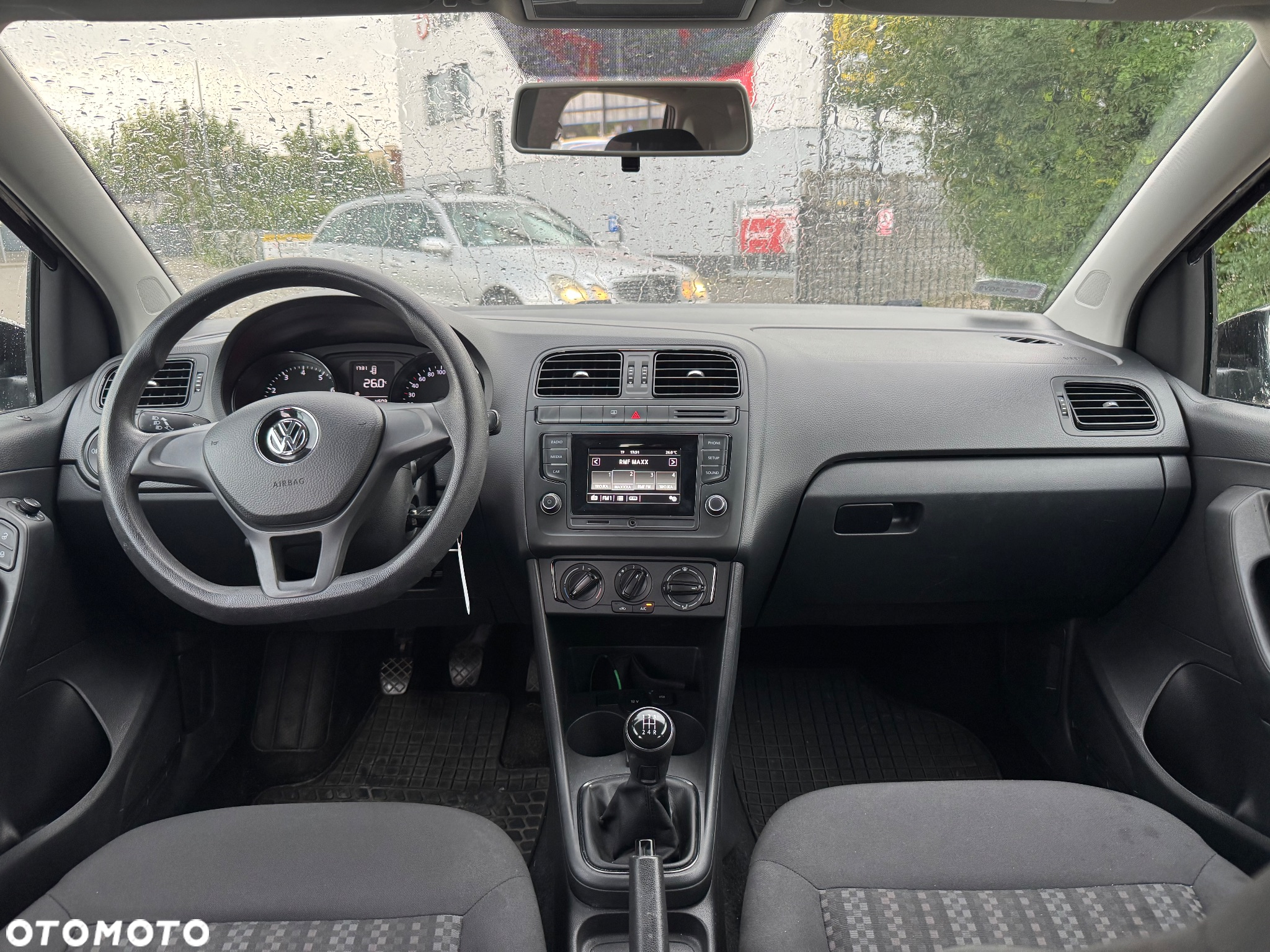 Volkswagen Polo 1.0 BMT Trendline - 18