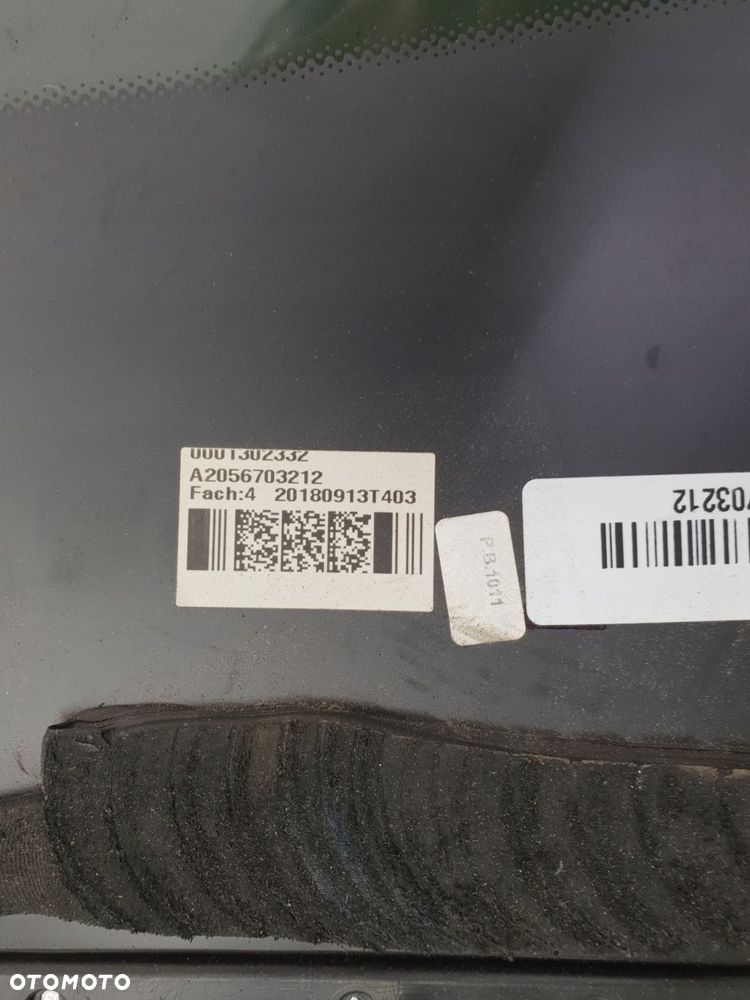 MERCEDES W205 SZYBA PRAWY TYŁ A2056703212 - 2