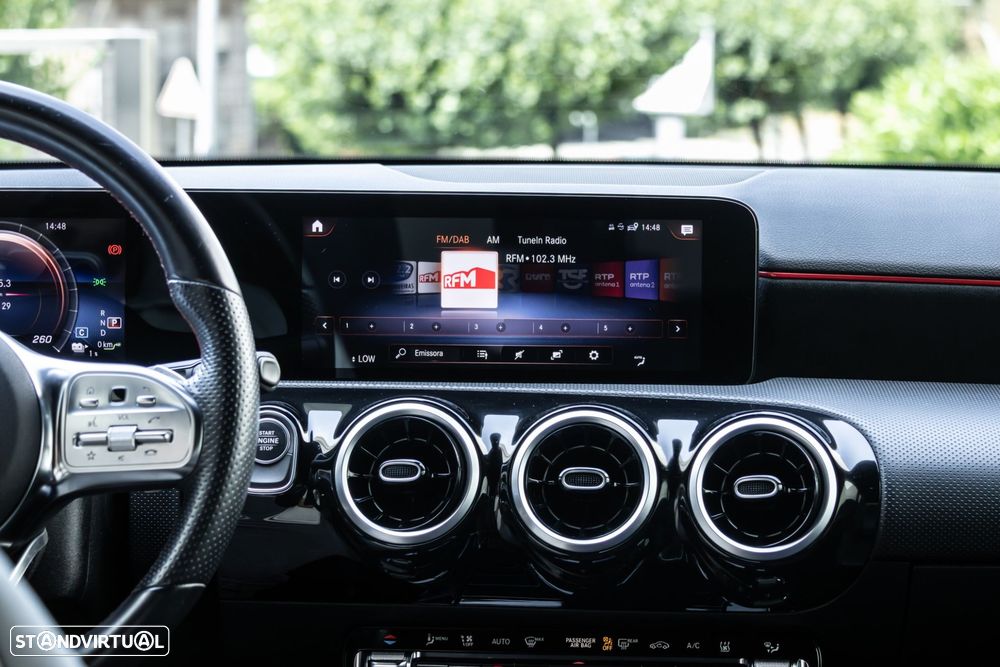 Mercedes-Benz A 250 e AMG Line - 36
