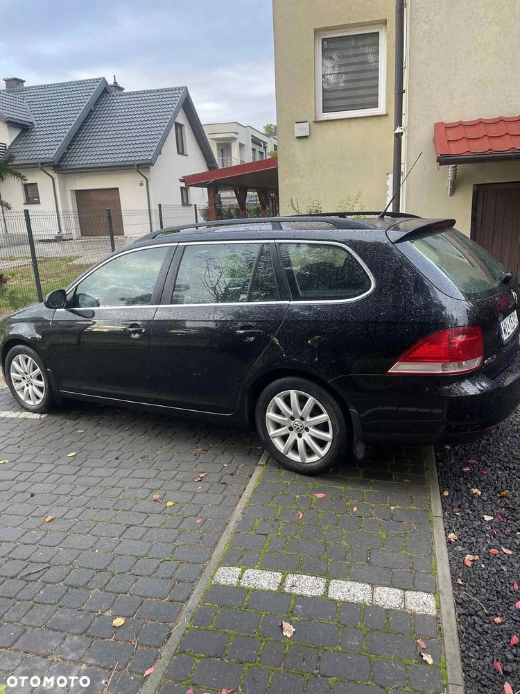 Volkswagen Golf V 1.9 TDI DPF BlueMot Comfortline - 3