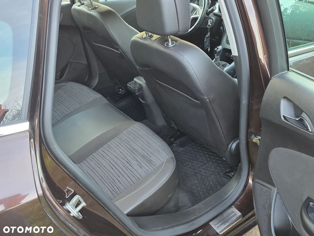 Opel Astra 1.4 T Energy EU6 - 10