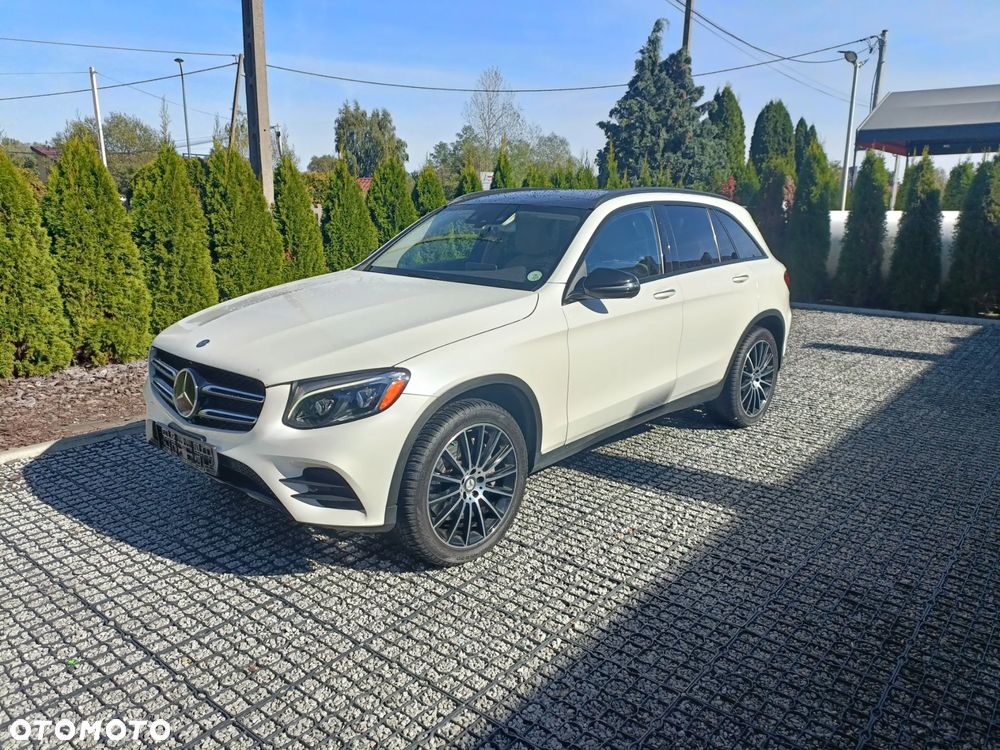Mercedes-Benz GLC 300 4Matic 9G-TRONIC AMG Line - 14
