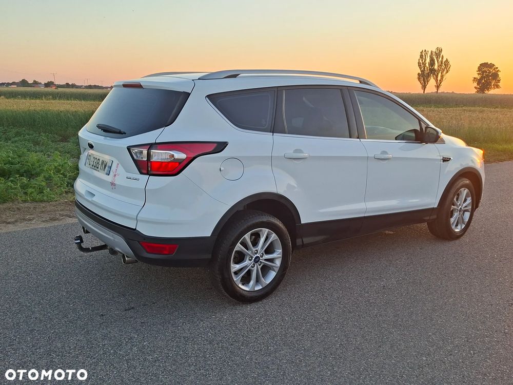 Ford Kuga 1.5 EcoBoost FWD Edition ASS GPF - 3