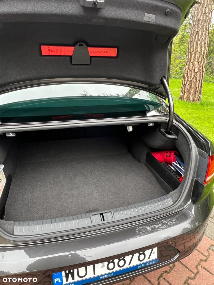 Volkswagen Passat 2.0 TDI BMT Comfortline - 13