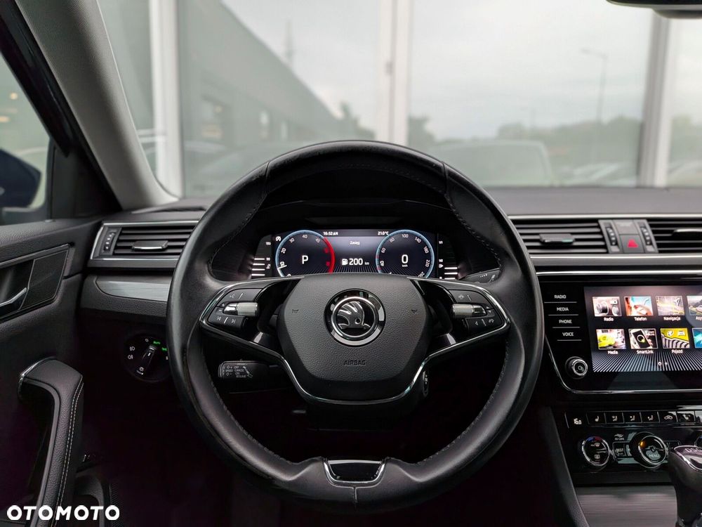 Skoda Superb 2.0 TDI SCR Style DSG - 23