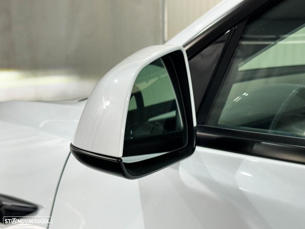 Tesla Model 3 Performance Dual Motor AWD - 17
