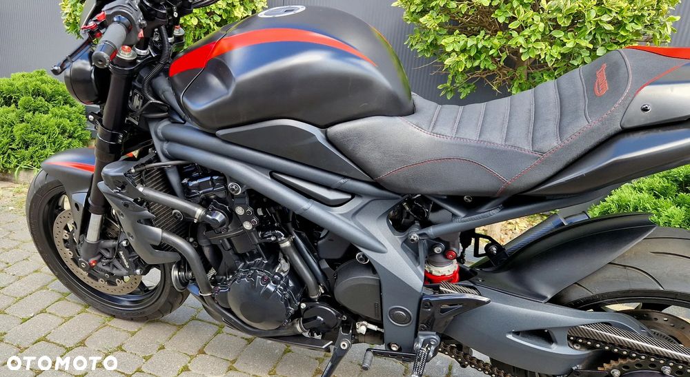 Triumph Speed Triple - 30