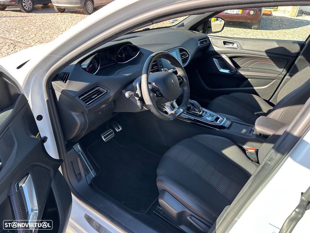 Peugeot 308 1.2 PureTech GT Line EAT8 - 5