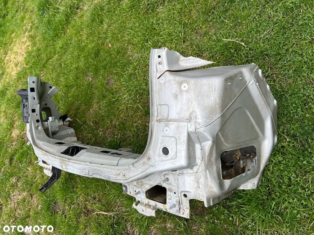 Opel Zafira C Pas tylny tył Czarny i Srebrny - 8