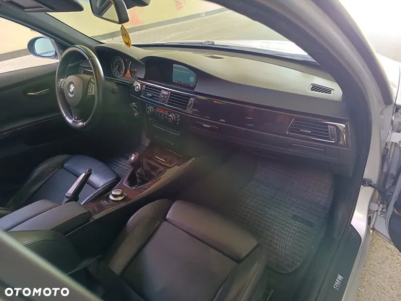 BMW Seria 3 320d - 13