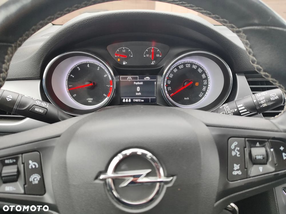 Opel Astra 1.4 Turbo Dynamic - 18