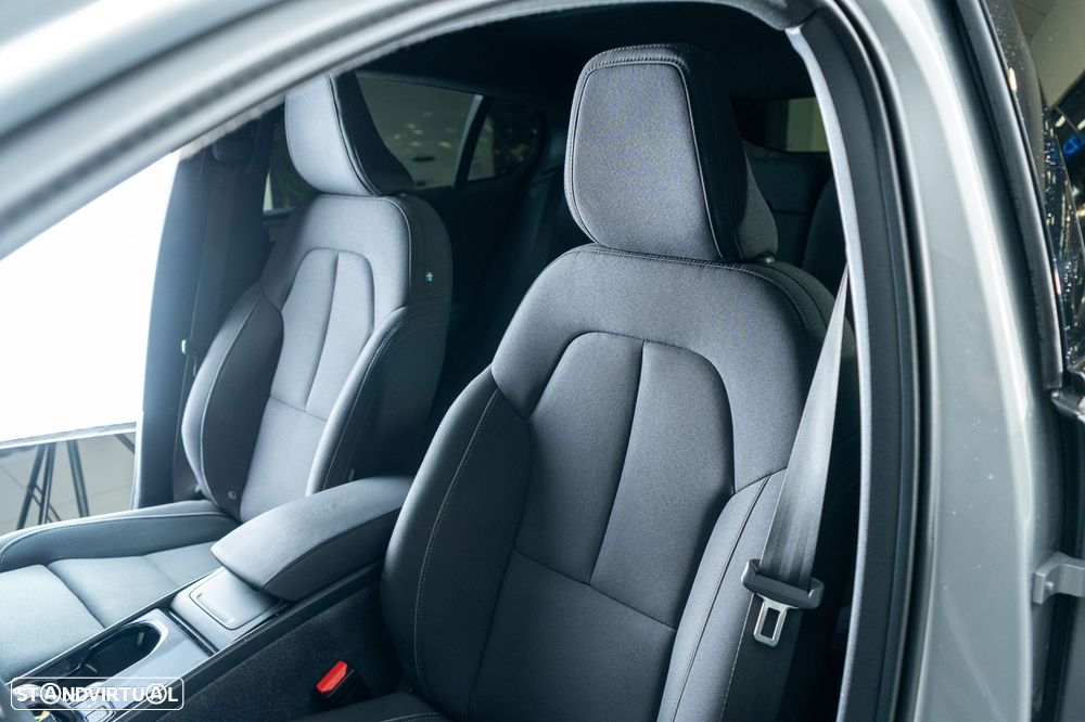 Volvo C40 Recharge 82 kWh Single M. Extended Range RWD Core - 7