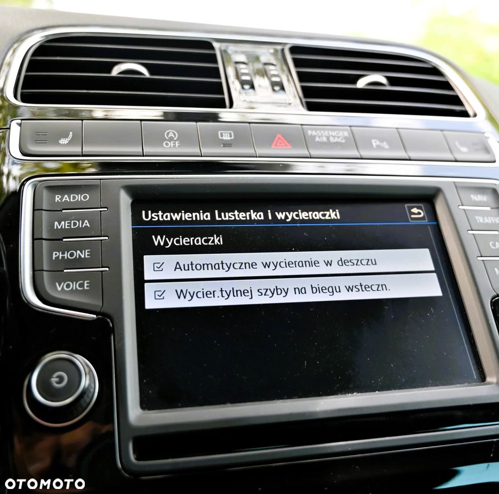 Volkswagen Polo 1.2 TSI (Blue Motion Technology) SOUND - 25