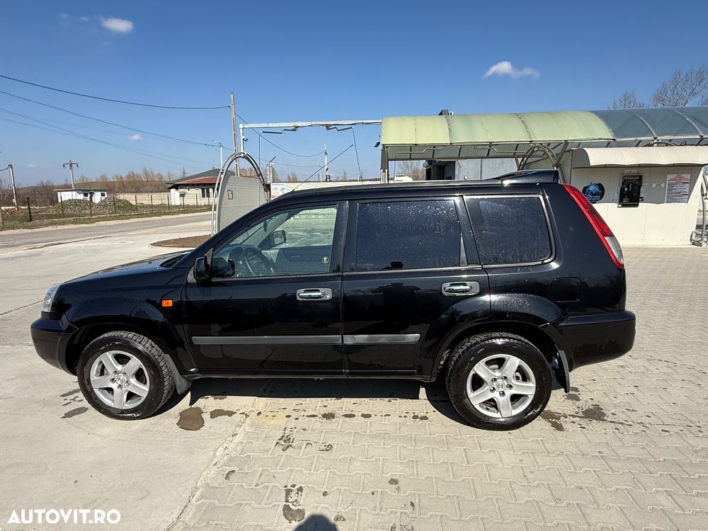 Nissan X-Trail 2.2 TDI Comfort - 2
