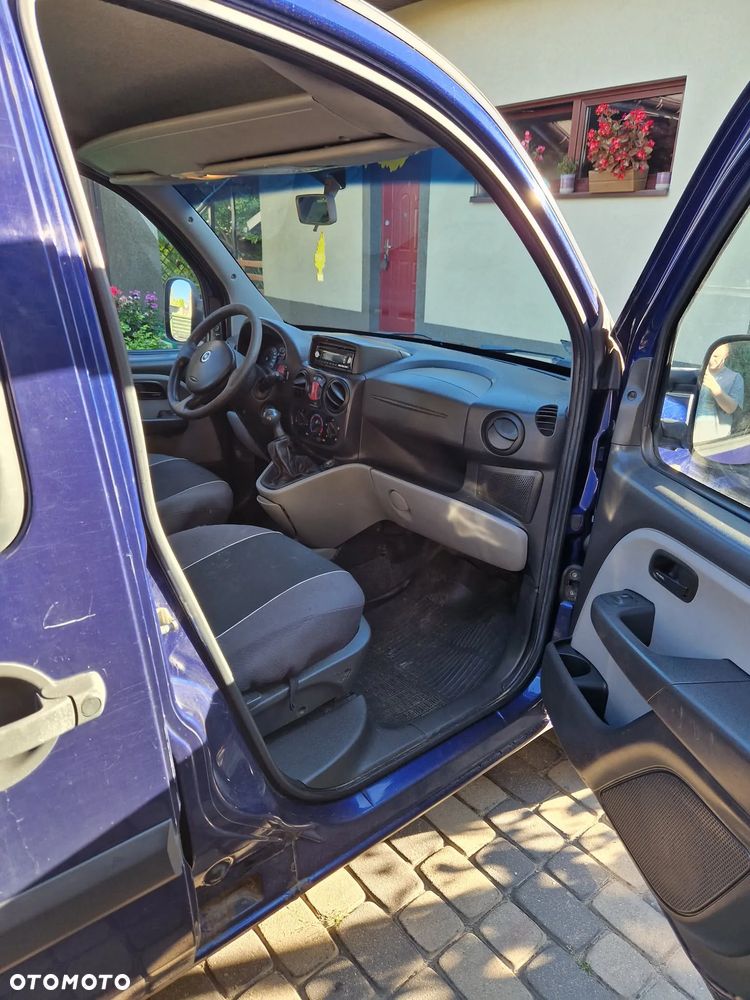Fiat Doblo 1.9 JTD Family - 4