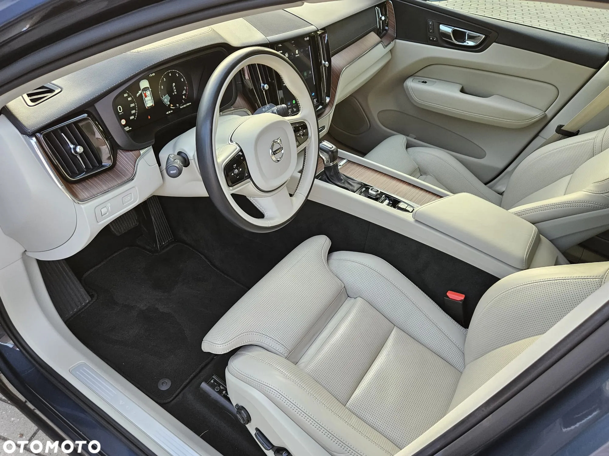 Volvo XC 60 T5 AWD Inscription - 11