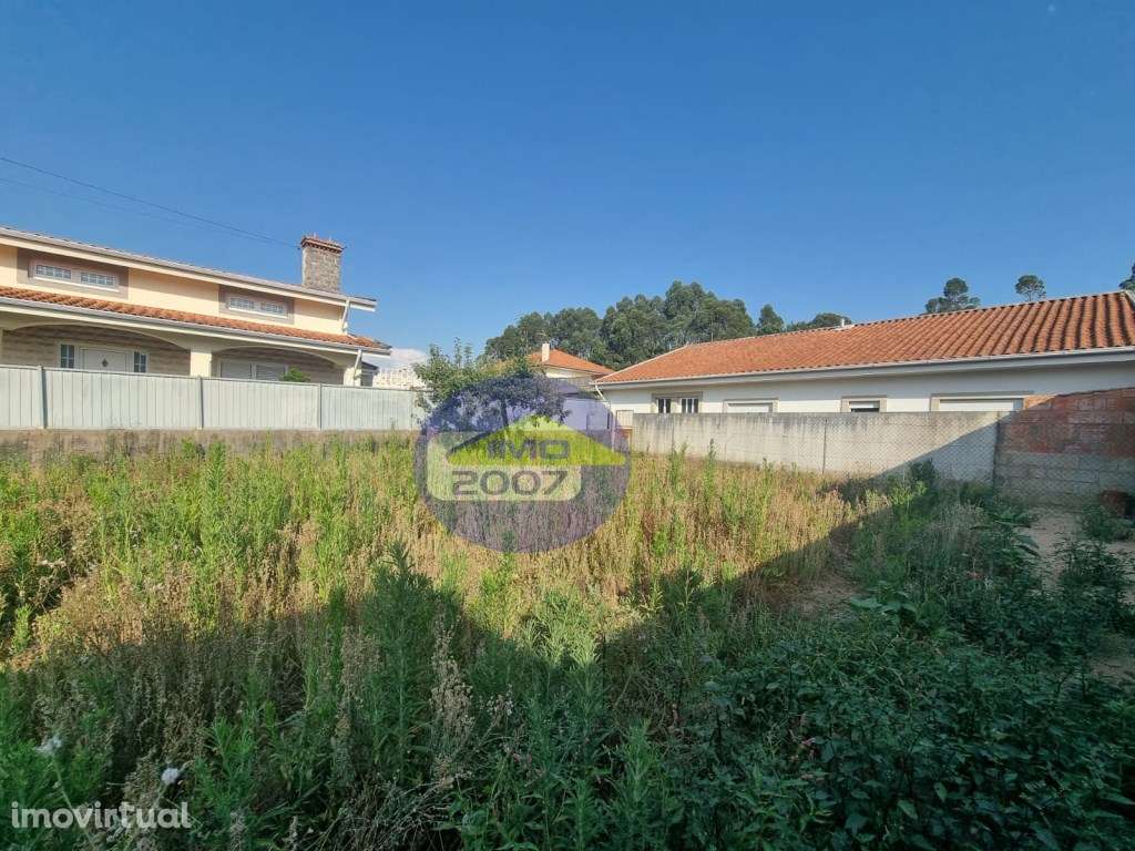 Terreno urbano em Nogueira da Regedoura - Grande imagem: 4/20